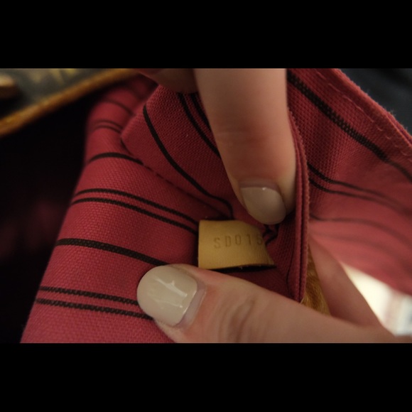 Louis Vuitton Neverfull MM Pivoine - Picture 3 of 15